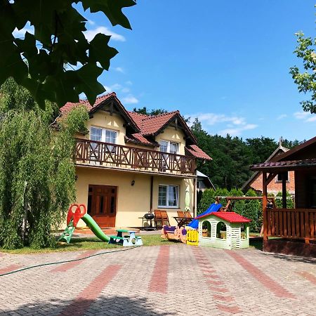 Pokoje Pod Kasztanami Jantar Exterior foto