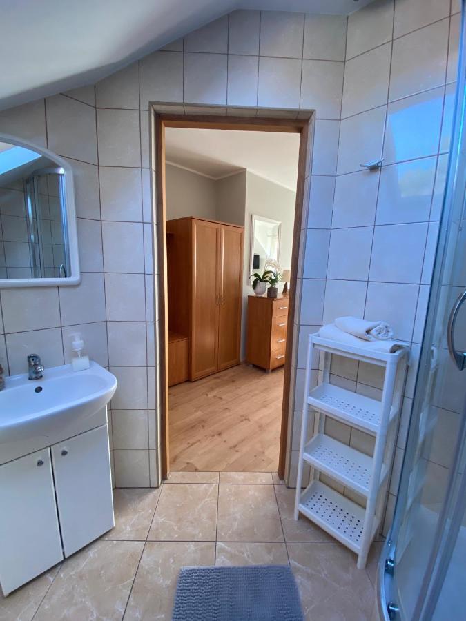 Pokoje Pod Kasztanami Jantar Exterior foto